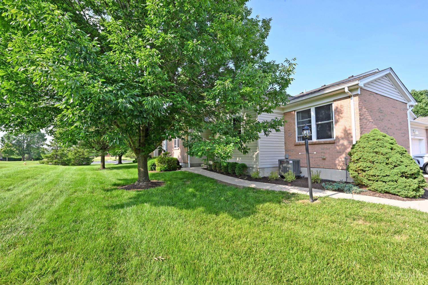 4811 Mallard Creek Drive, Mason, Ohio image 2