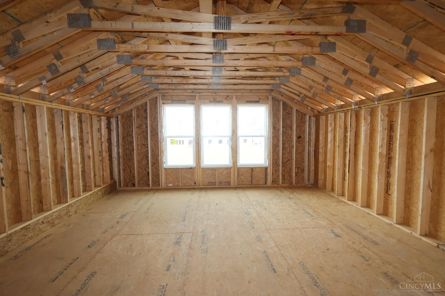 5311 Gaudi Lane 004