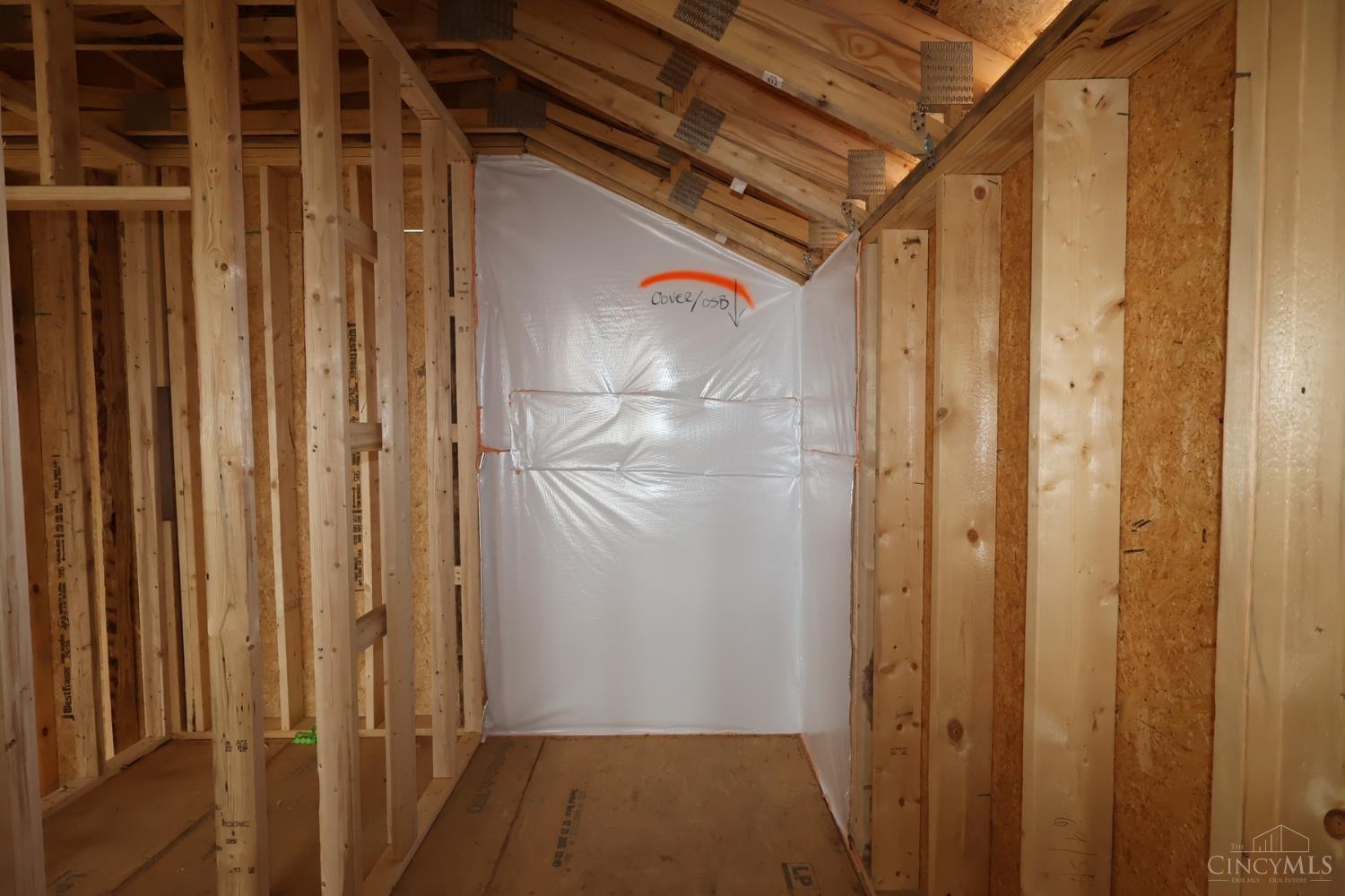 5311 Gaudi Lane 004