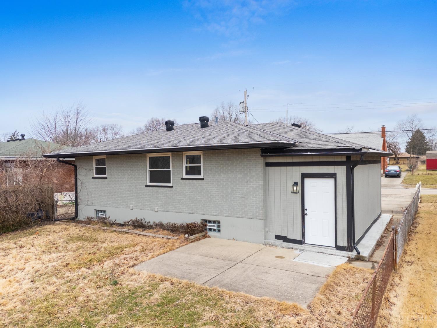 3329 Alexis Road, Colerain Twp, Ohio image 23