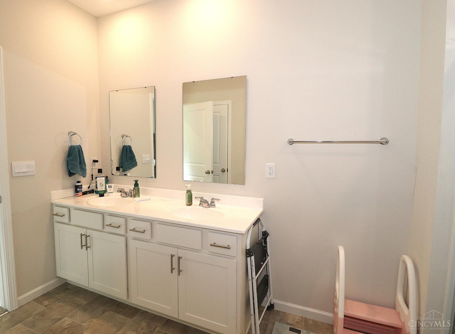 1802 Oak Cove Cv, Goshen Twp, Ohio image 45