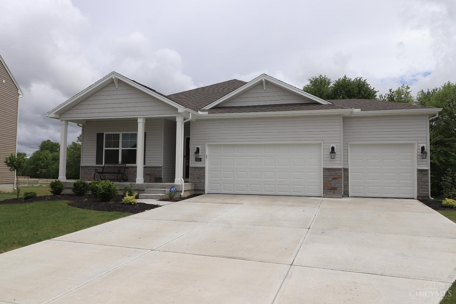 1802 Oak Cove Cv, Goshen Twp, Ohio image 5