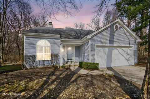 Photo of 1013 Wittshire Lane #89, Anderson Township, OH 45255 (MLS # 1870105)