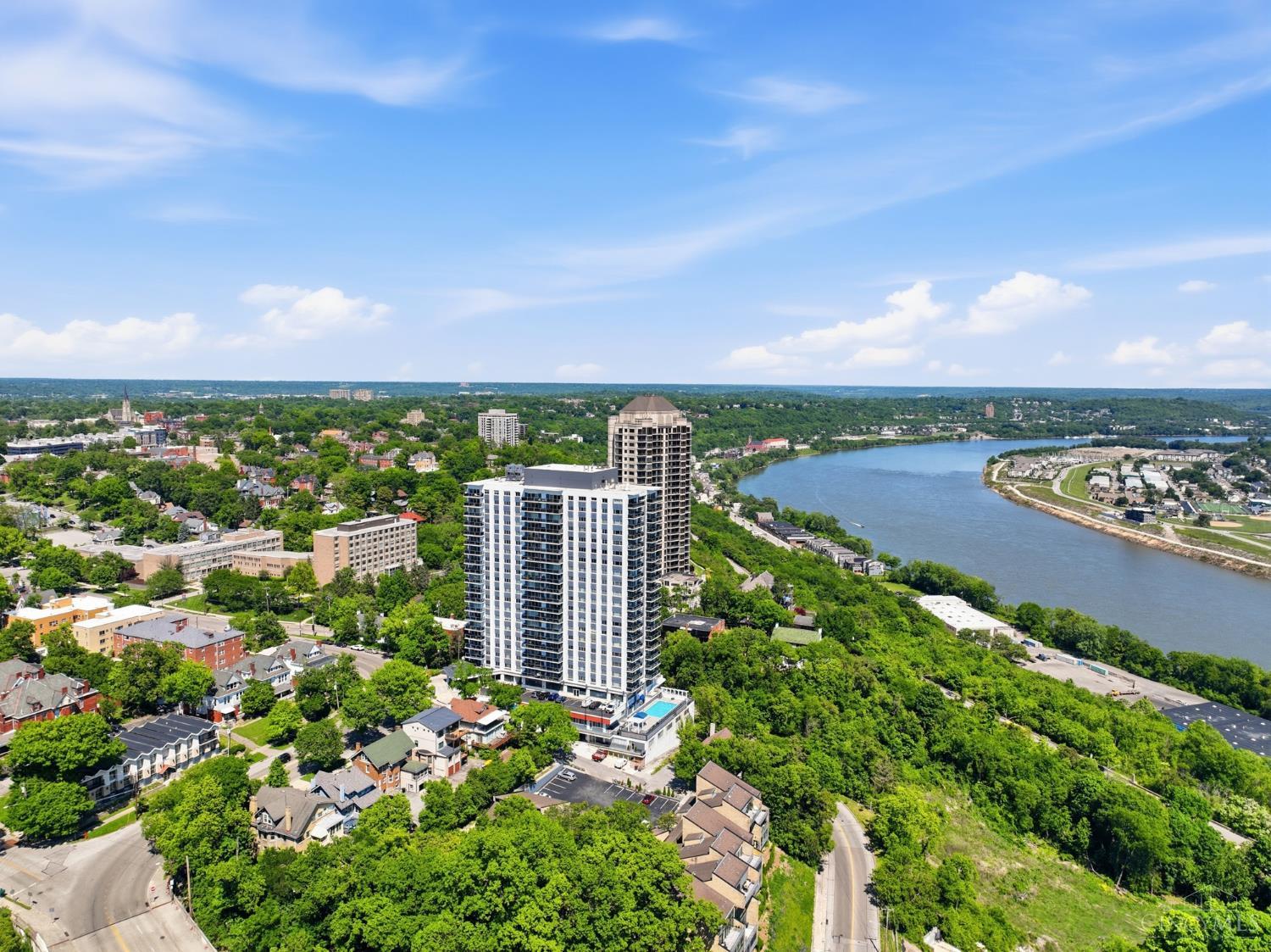 2200 Victory Parkway 2303