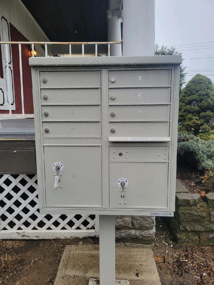 3646 Glenmore Avenue 5