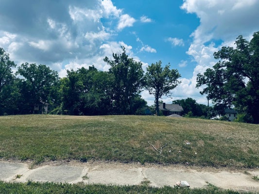 820 LEXINGTON AVE, DAYTON, OH 45402 - Image d9e00ac68d3c29dc3f8dc39b7bdce7f4/2473566934