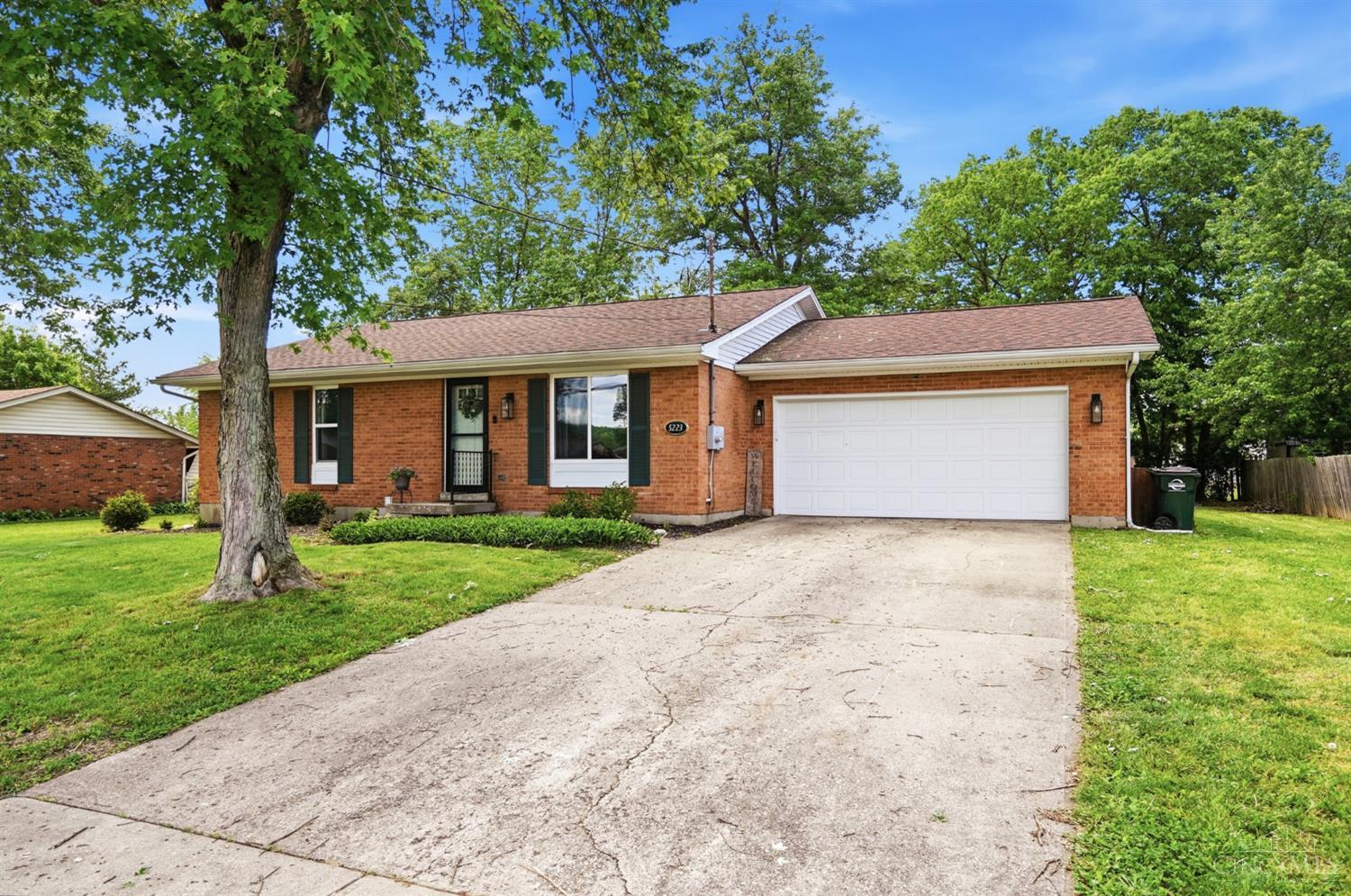 5223 Chateau Way