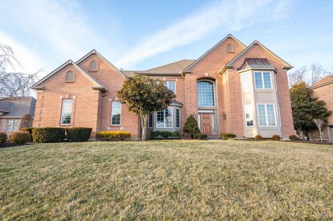 Photo of 974 ARNOLD PALMER Drive, Loveland, OH 45140 (MLS # 1867208)
