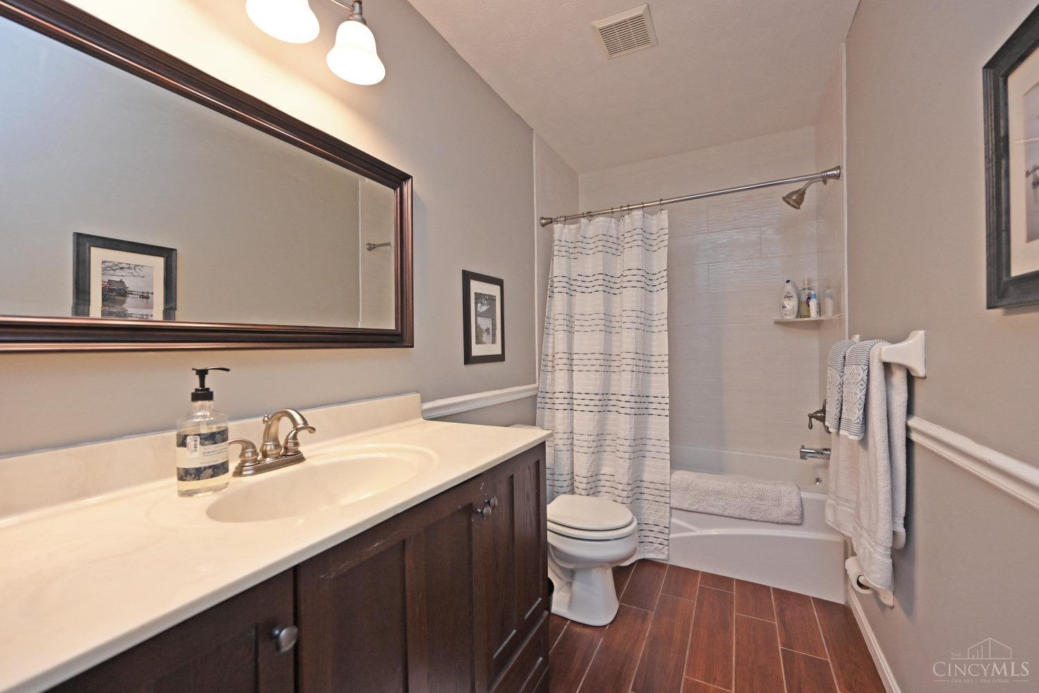 5483 Lake Michigan Drive, Fairfield, Ohio image 31