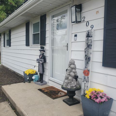 209 arcadia Middletown OH 45042