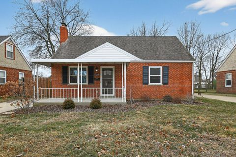Photo of 2258 Hunt Rd, Reading, OH 45215 (MLS # 1867218)