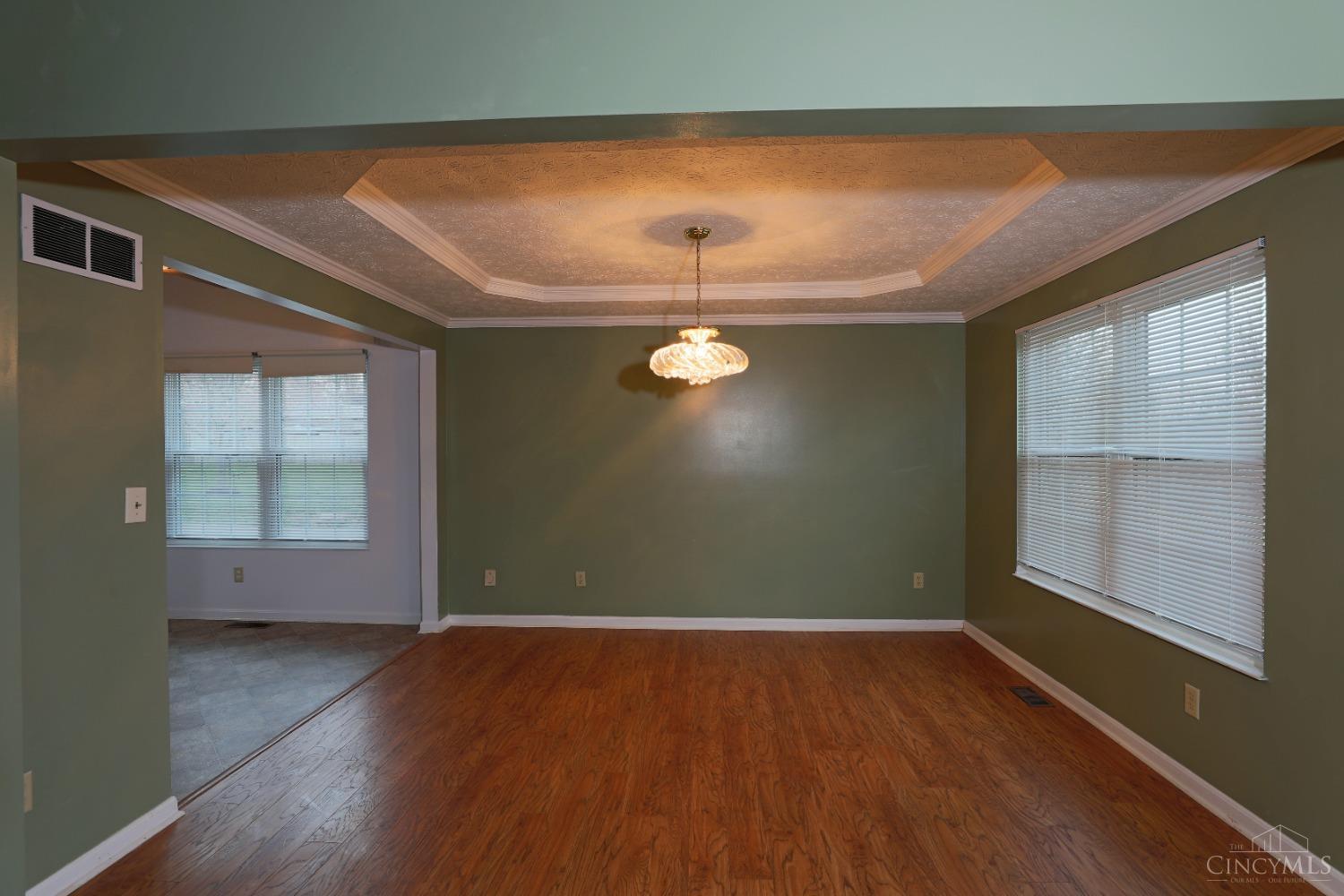 12190 Kilbride Drive, Colerain Twp, Ohio image 11