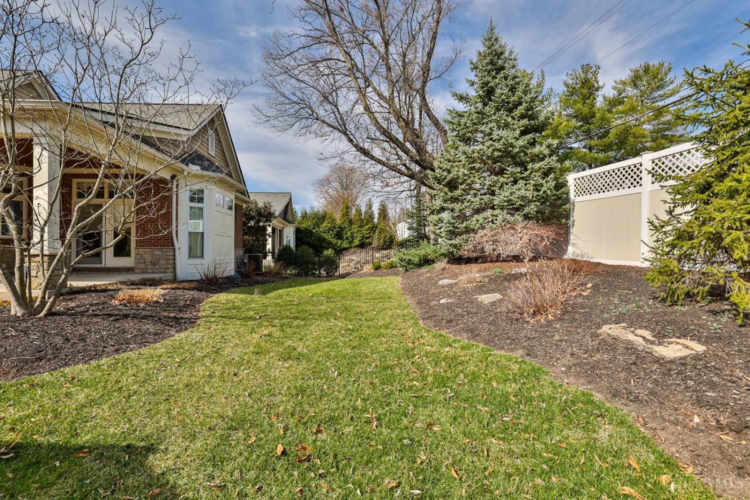 128 Village Gate Lane, Montgomery, Ohio image 32