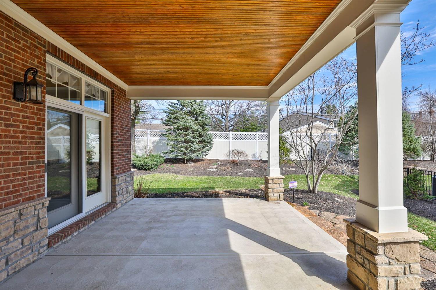 128 Village Gate Lane, Montgomery, Ohio image 31