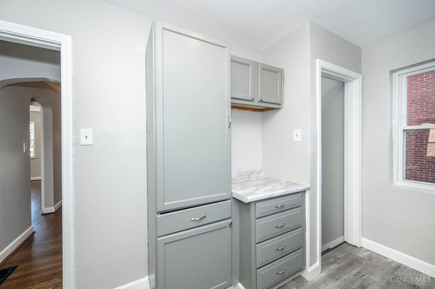 2413 Ferguson Road, Cincinnati, Ohio image 13