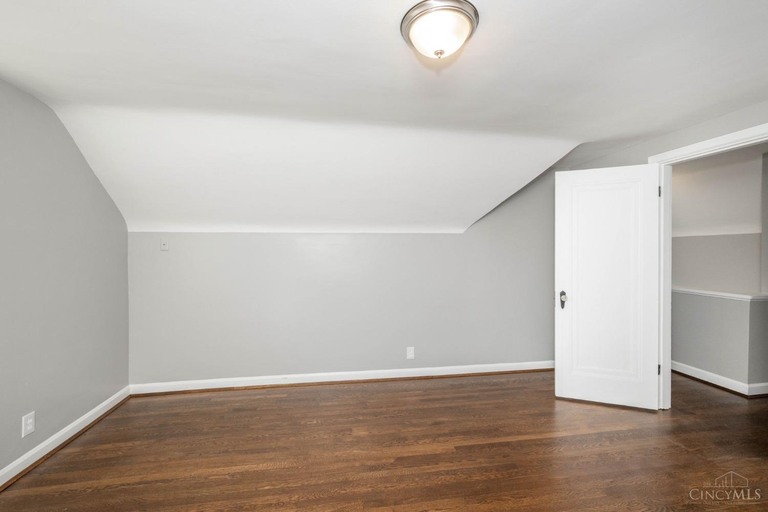 2413 Ferguson Road, Cincinnati, Ohio image 25