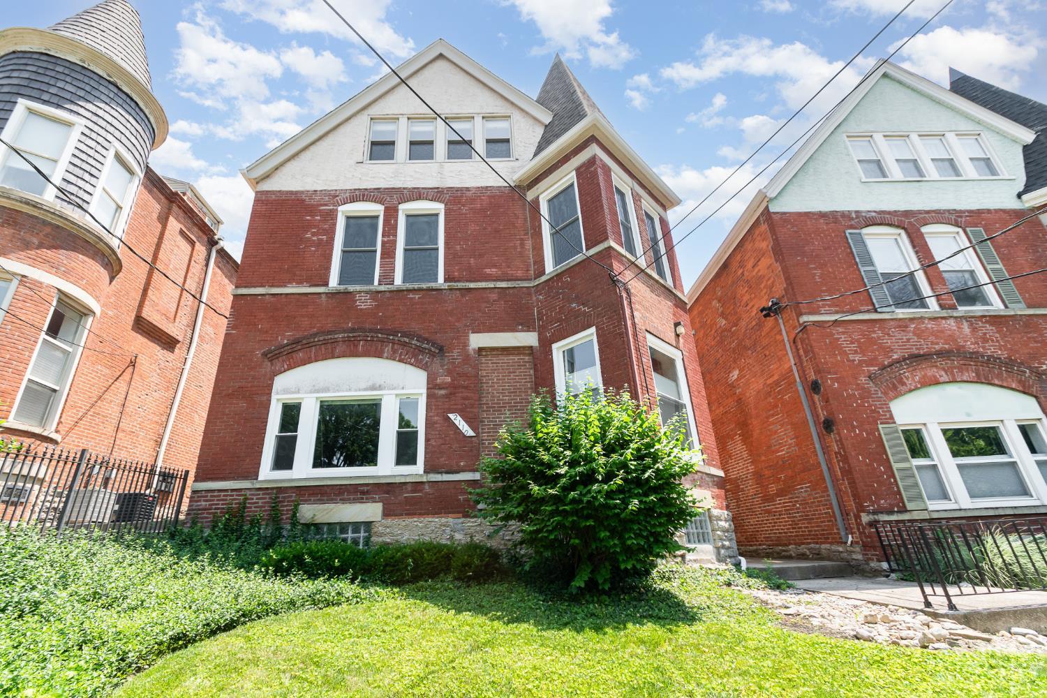 2110 Fulton Avenue D1