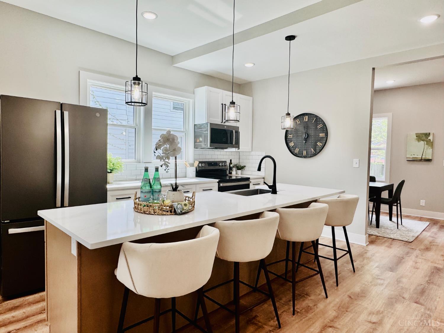 4605 Thoburne Street