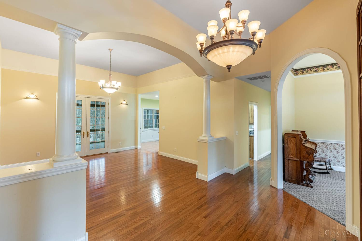 914 Hickory Trail Drive