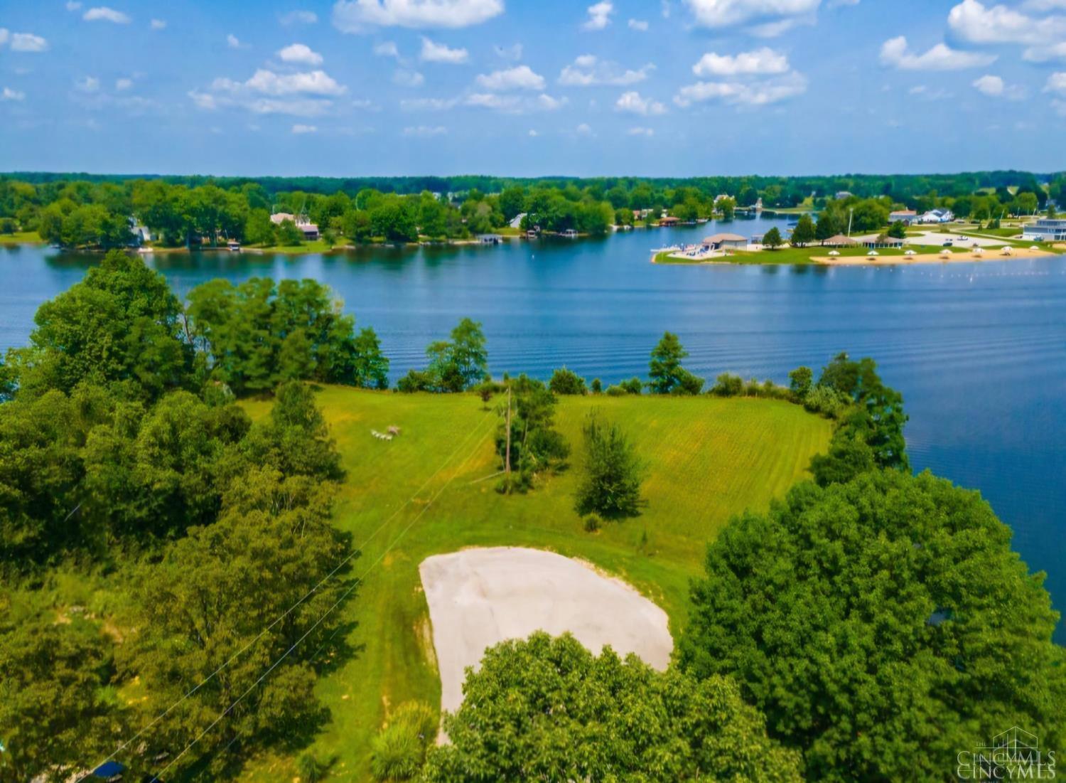 20 W Mohican Cove