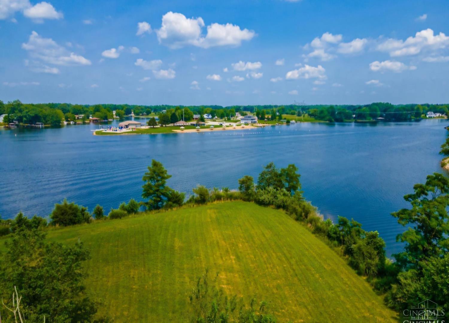 20 W Mohican Cove