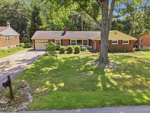 Photo of 1050 nimitz Lane, Anderson Township, OH 45230 (MLS # 1889213)