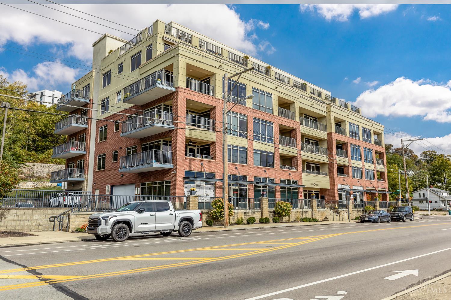 2260 Riverside Drive 403