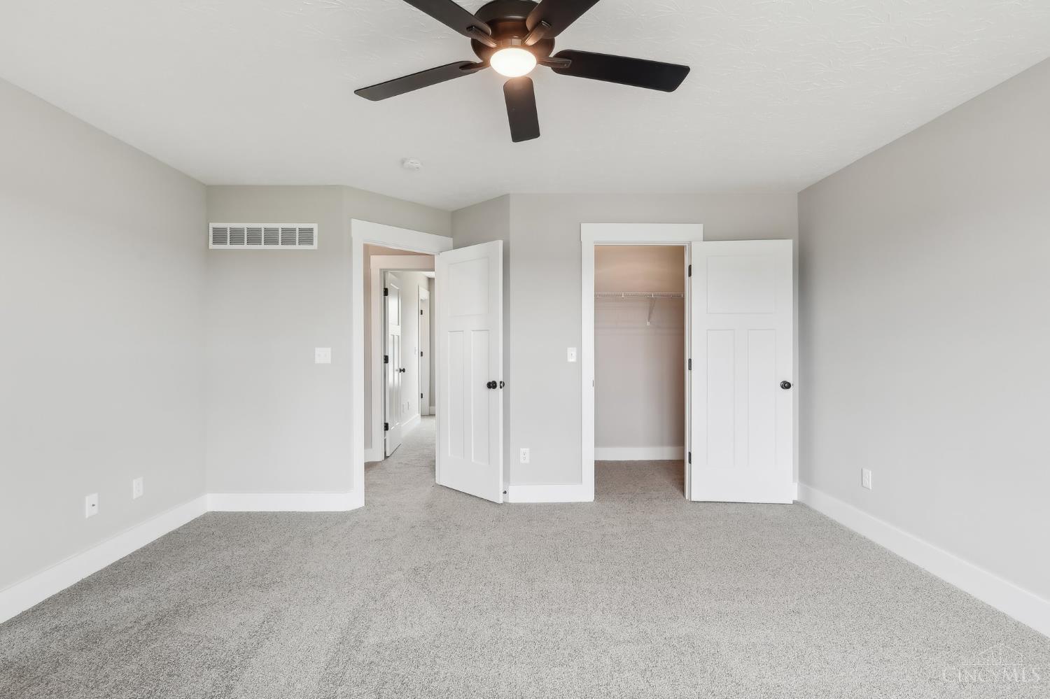540 Chatham Place, Trenton, Ohio image 37