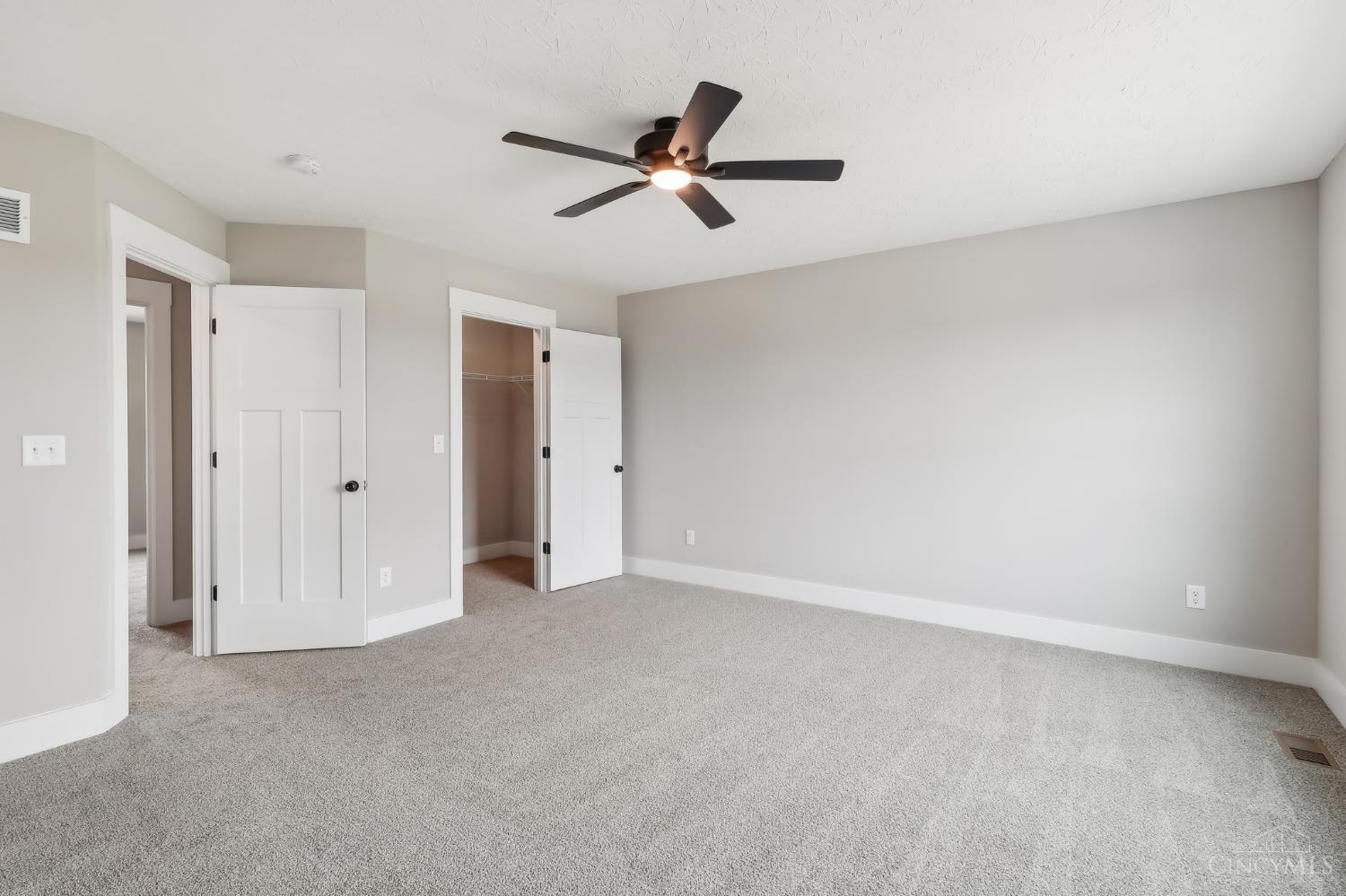 540 Chatham Place, Trenton, Ohio image 36