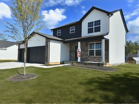 Photo of 540 Chatham Place, Trenton, OH 45067 (MLS # 1843132)