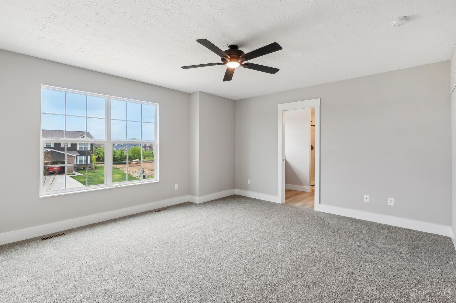 540 Chatham Place, Trenton, Ohio image 40