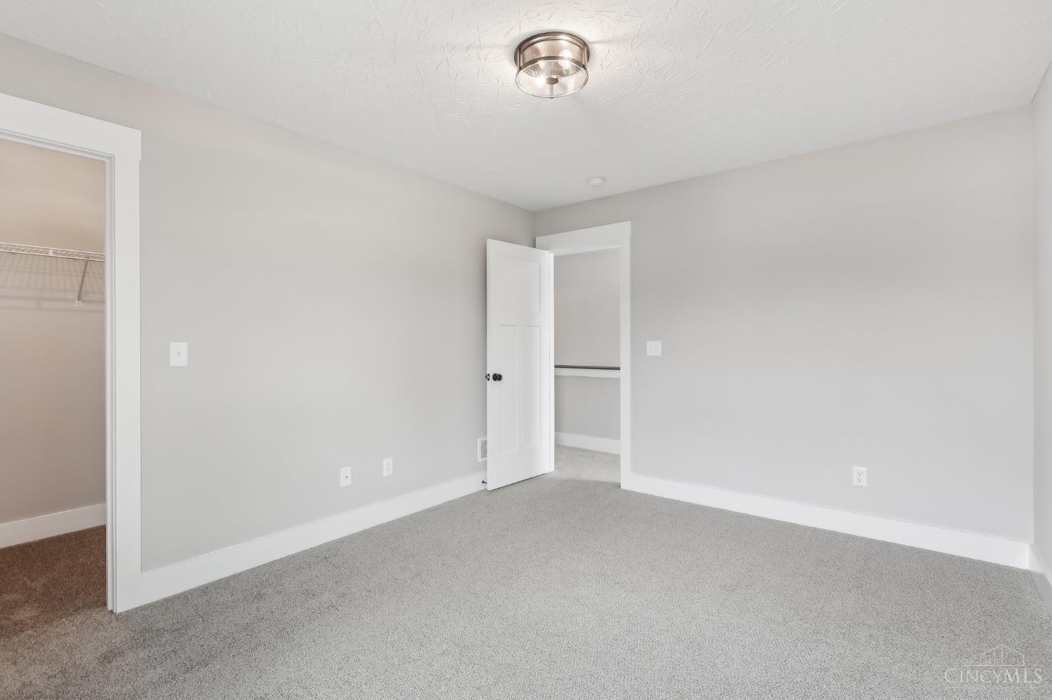 540 Chatham Place, Trenton, Ohio image 48