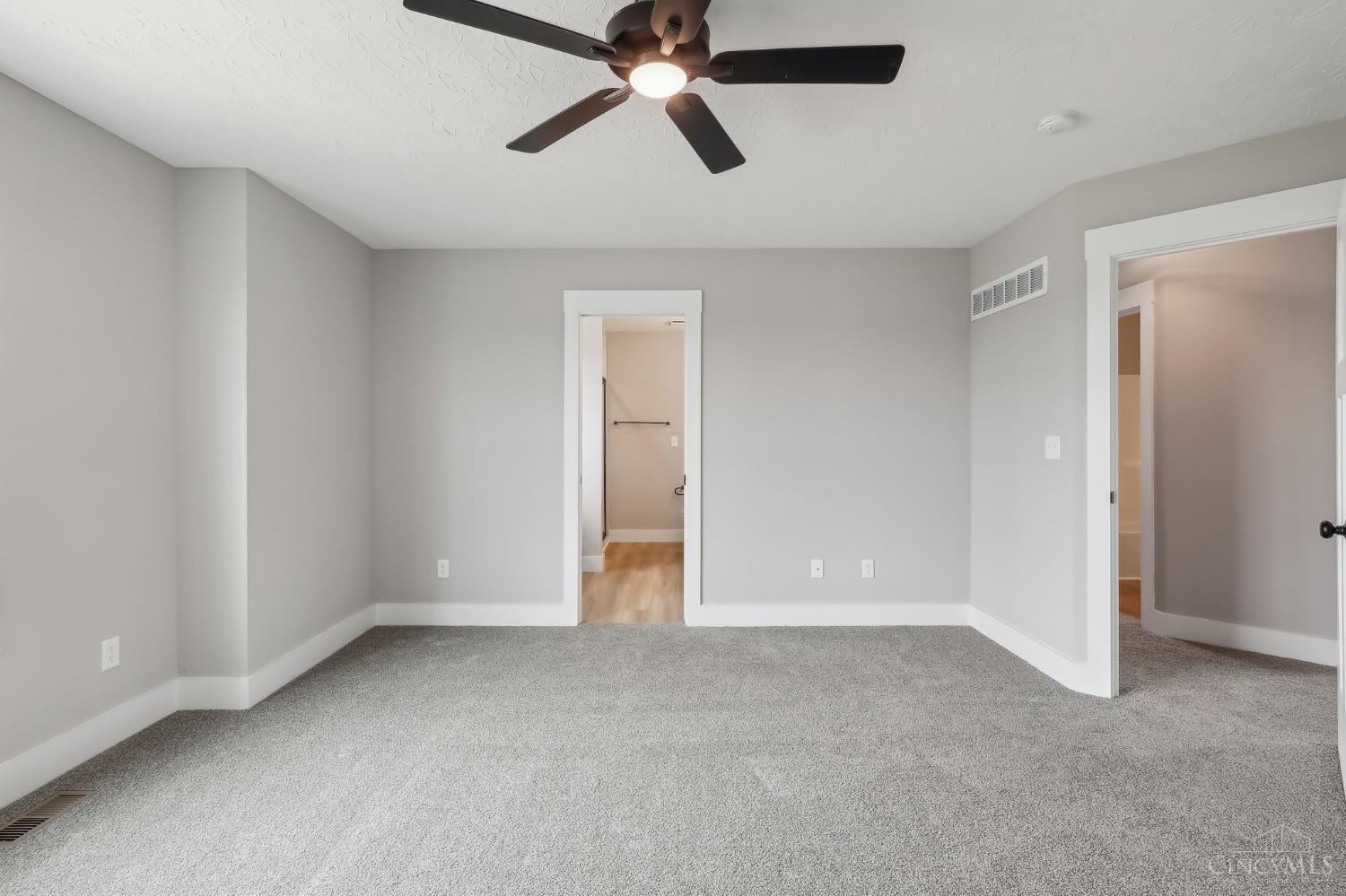 540 Chatham Place, Trenton, Ohio image 39