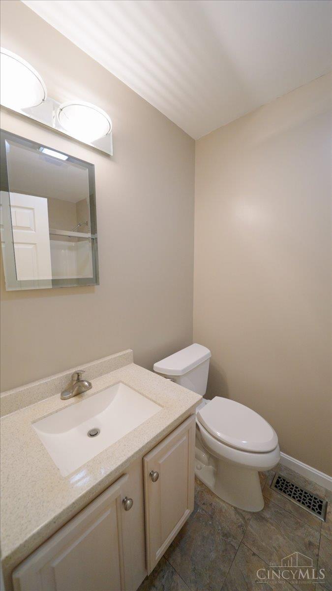 120 Mcmurchy Avenue, Bethel, Ohio image 35