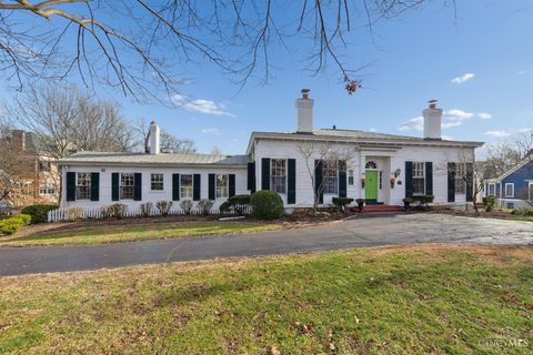 Photo of 95 E Fountain Avenue, Glendale, OH 45246 (MLS # 1868234)