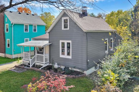 Photo of 81 Hillsdale Avenue, Cincinnati, OH 45216 (MLS # 1860907)