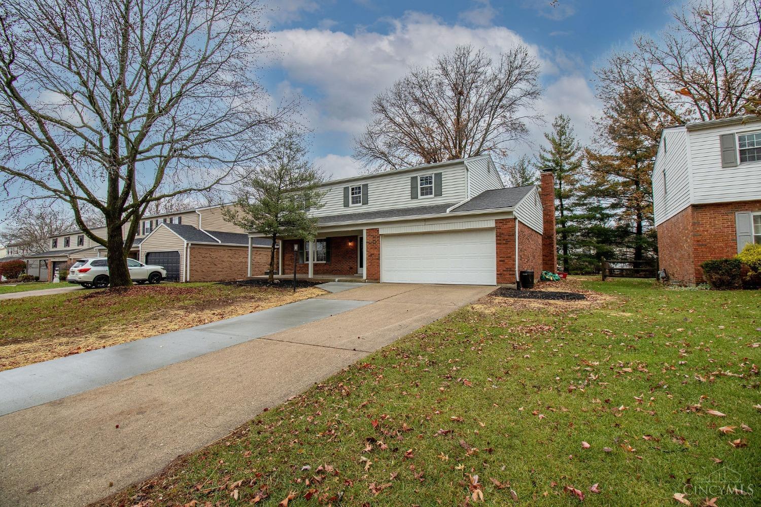 8512 Denallen Drive, Anderson Twp, Ohio image 3