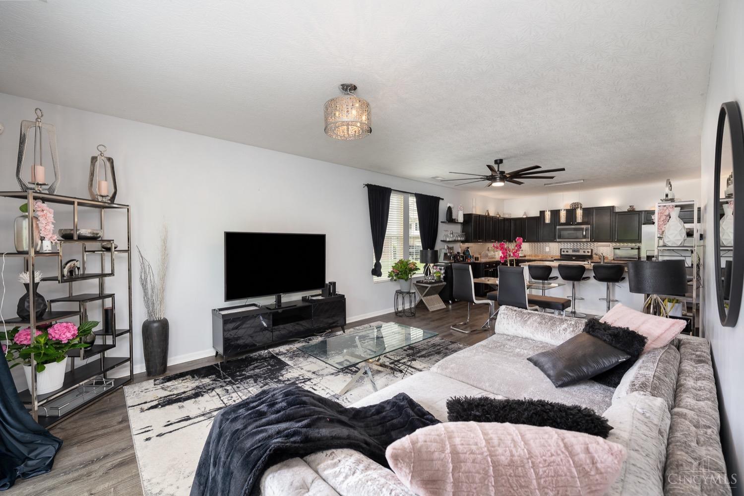 5986 Wanderling Lane, Cincinnati, Ohio image 3