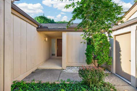 Photo of 8022 Timbertree Way WAY #5-2, West Chester, OH 45069 (MLS # 1891377)
