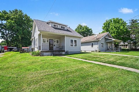 Photo of 8155 Anthony Wayne Avenue, Cincinnati, OH 45216 (MLS # 1883404)