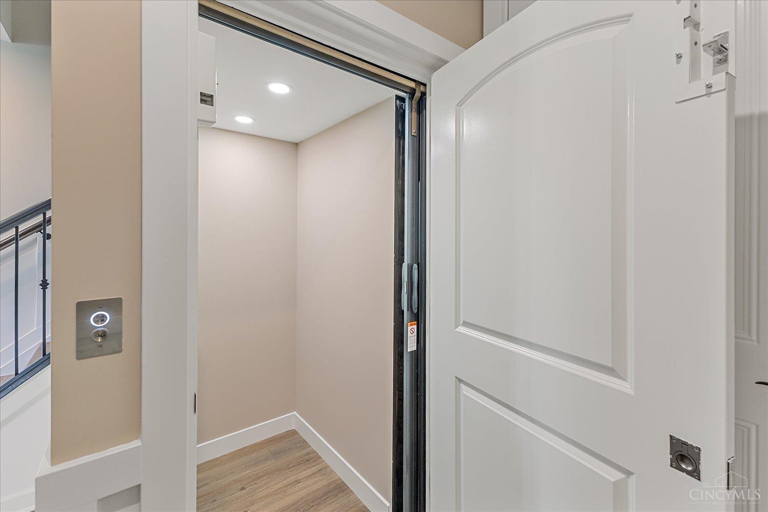 7251 Otley Drive 53302