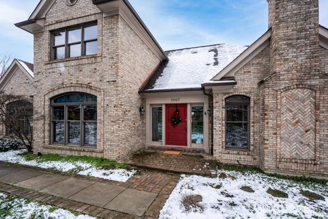 Photo of 5087 Bouchaine Way, Cincinnati, OH 45208 (MLS # 1865220)