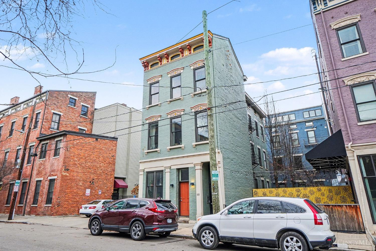 122 W Fifteenth Street 223