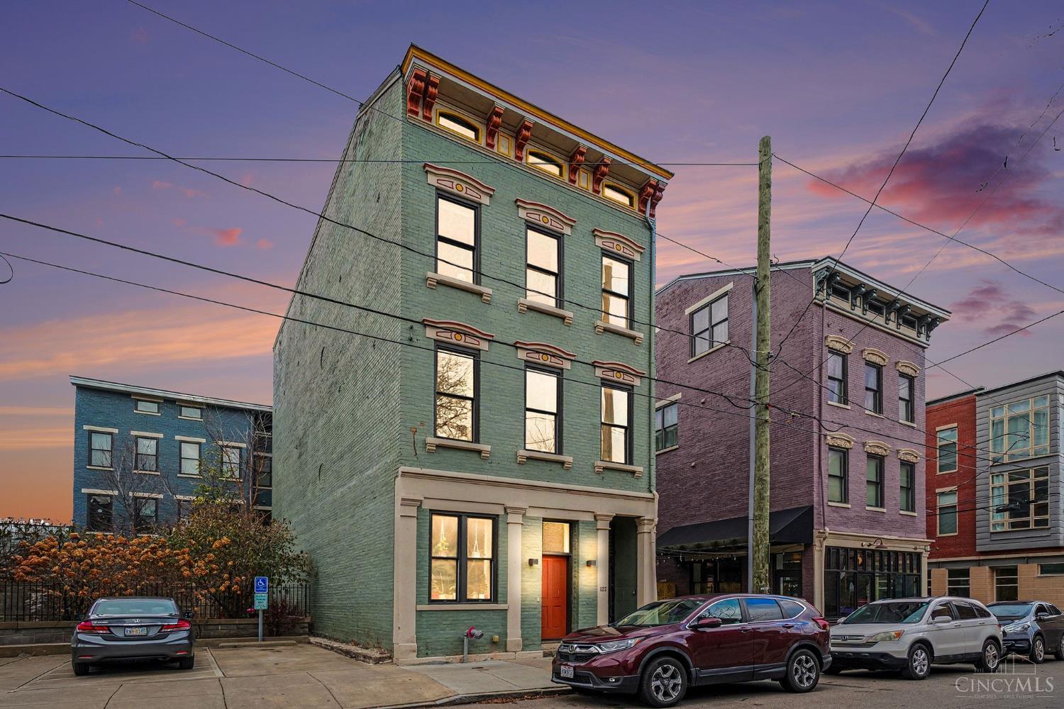 122 W Fifteenth Street 223