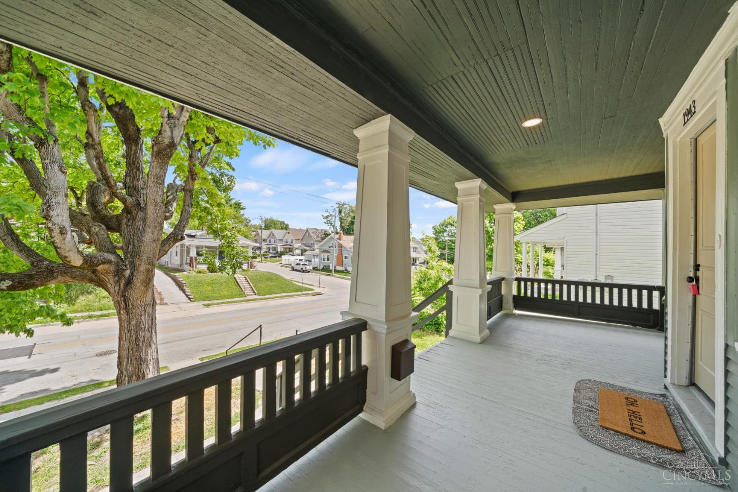 1943 Hewitt Avenue