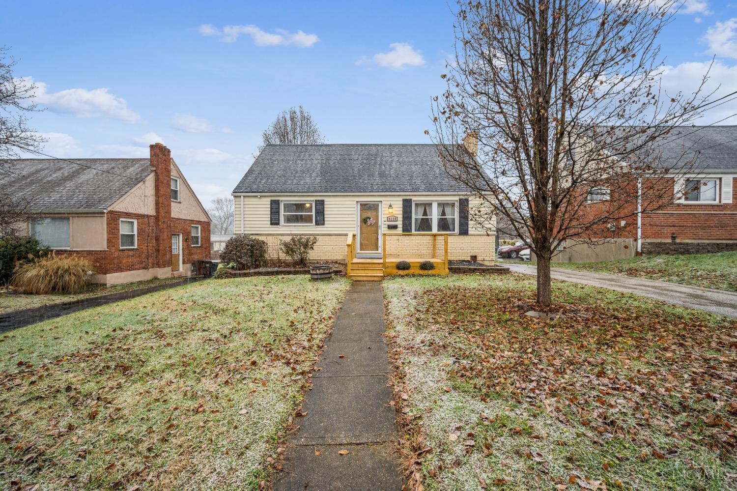 8329 Firshade Terrace, Colerain Twp, Ohio image 33