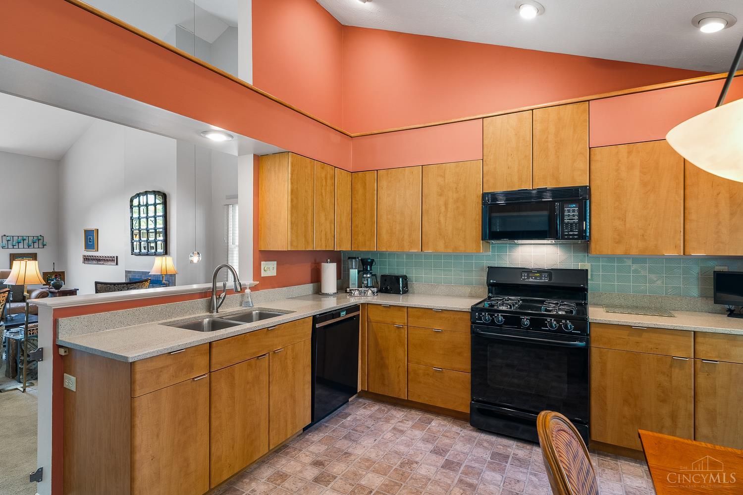 5288 Birchknoll Court, Cincinnati, Ohio image 16