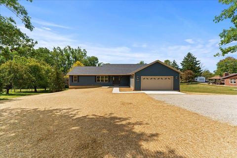 Photo of 421 Silver Creek Drive, Washington Township, OH 45177 (MLS # 1853501)