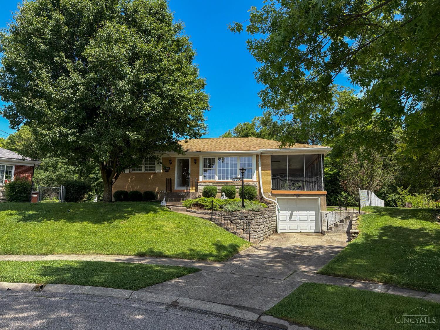 5982 Willow Oak Lane