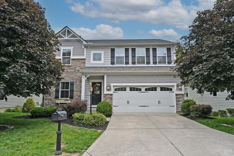Photo of 4826 Lakeview Court, South Lebanon, OH 45065 (MLS # 1879824)